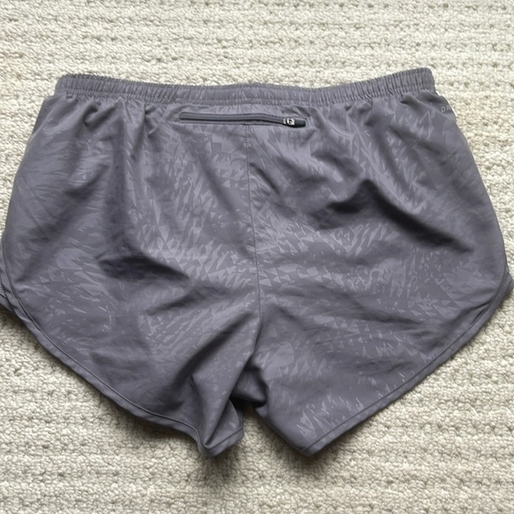 Nike Women’s Dry Modern Tempo Running Shorts Size Medium - Picture 4 of 13